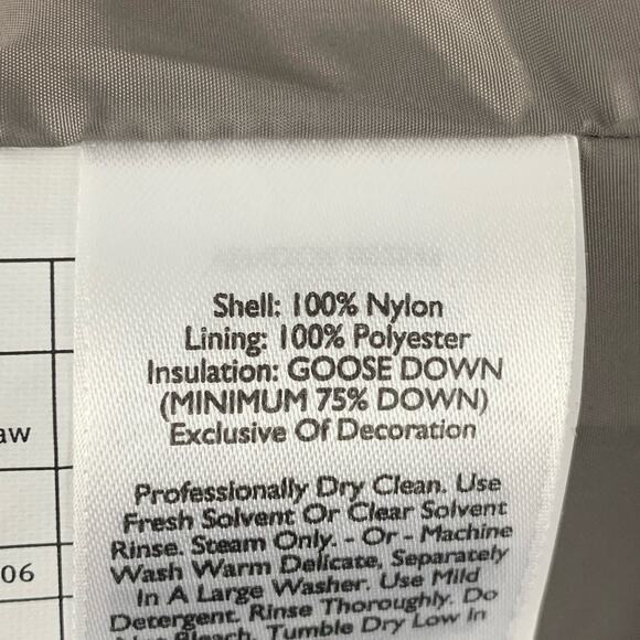 Eddie Bauer Goose Down Puffer Jacket Women's Beige Lace Motif Size Medium - Picture 9 of 9